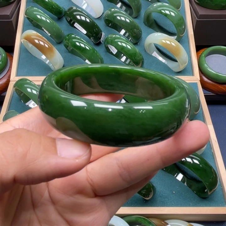 和田玉未镶嵌手镯5960