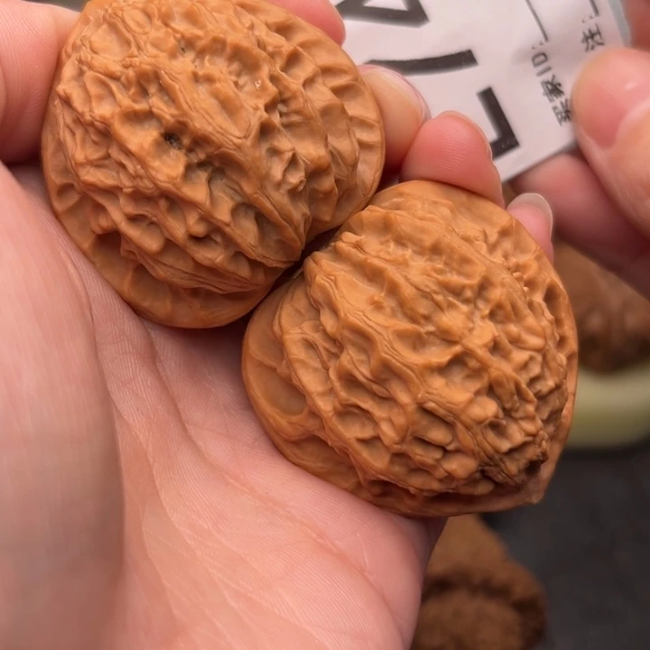 时***间文玩核桃吊坠748金牛