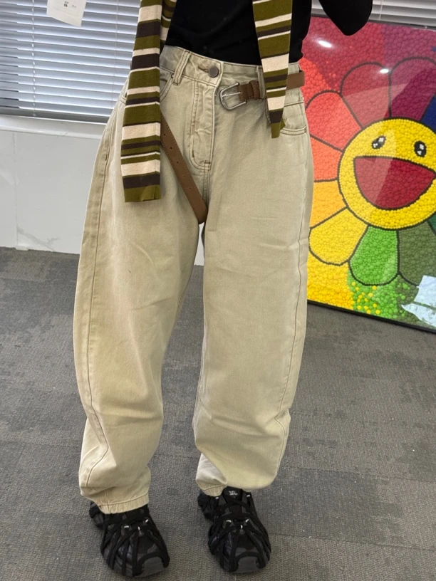 7730依茸国际春款弯刀牛仔裤