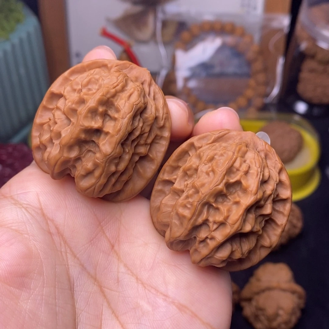 文玩核桃把件39磐石