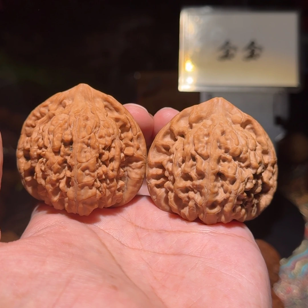 把件核桃602官帽，尺寸49 45 47