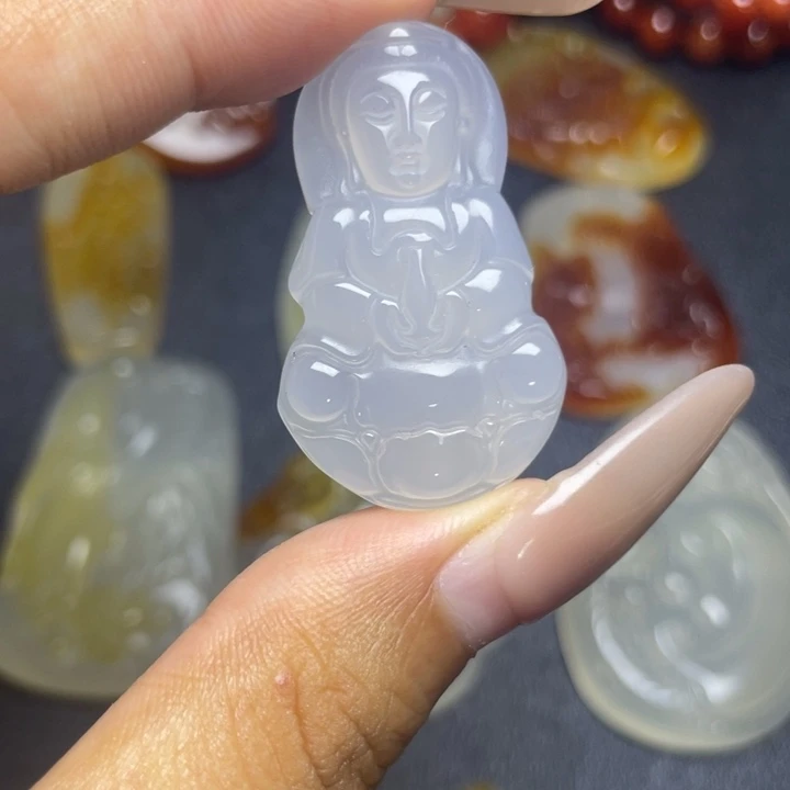 玛瑙/玉髓颈饰未镶嵌