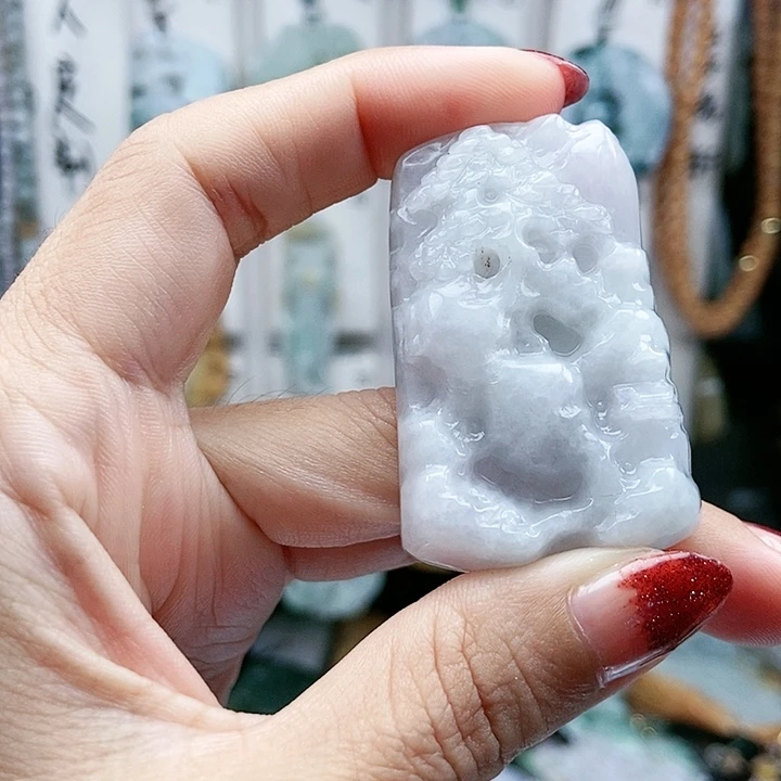 颈饰足铂镶嵌翡翠翡翠