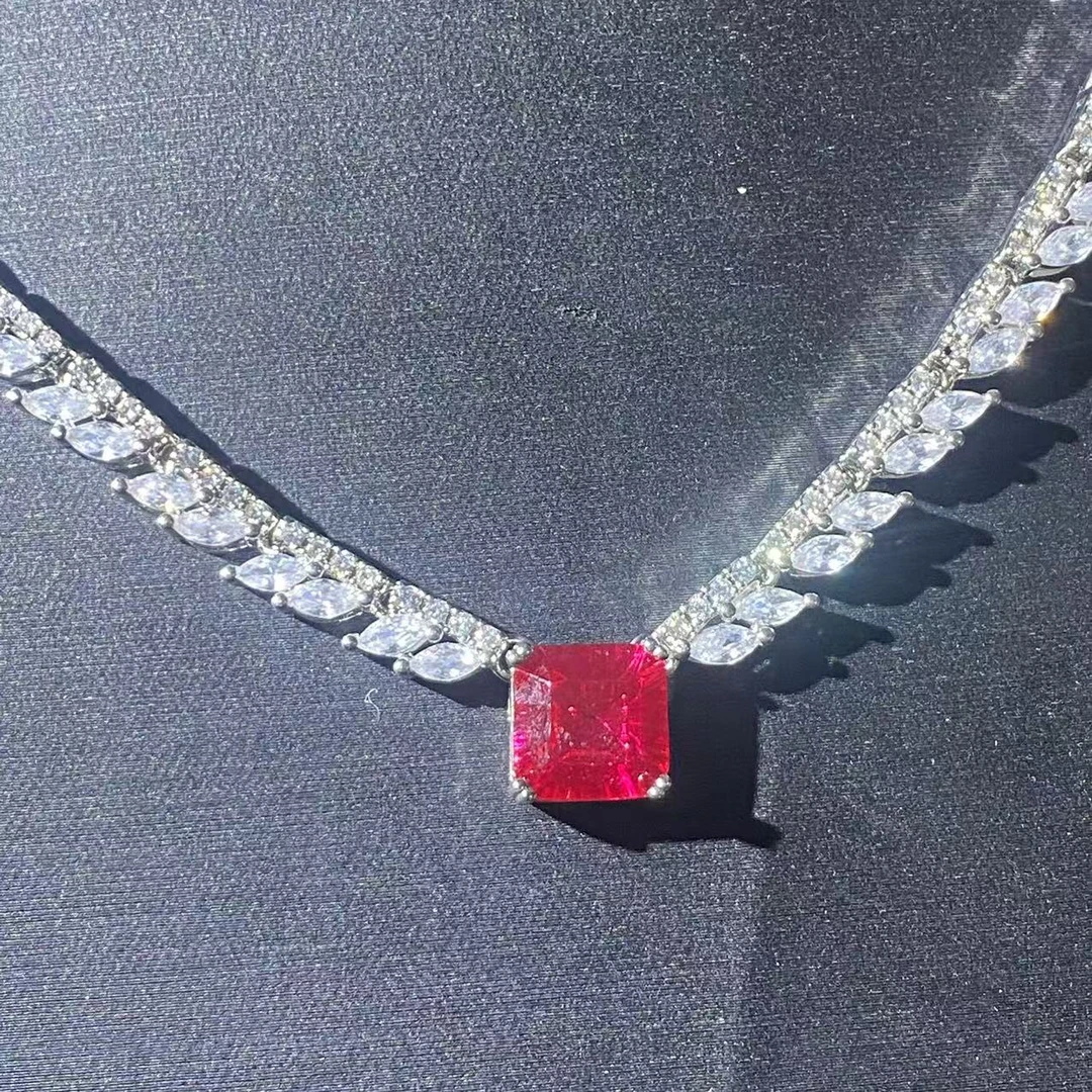 精选b180-典藏轻奢-重工豪华吊坠