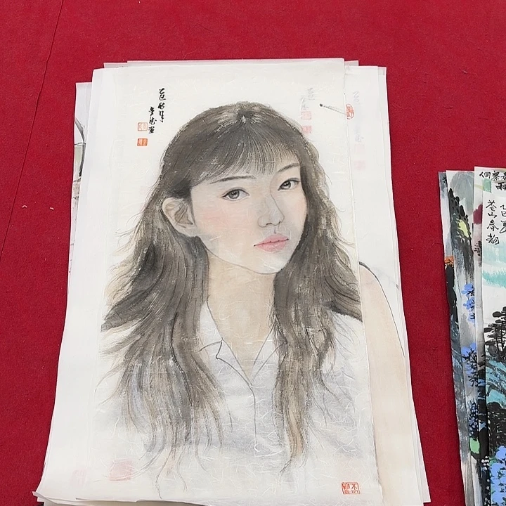 国画花鸟等图案为一体而
