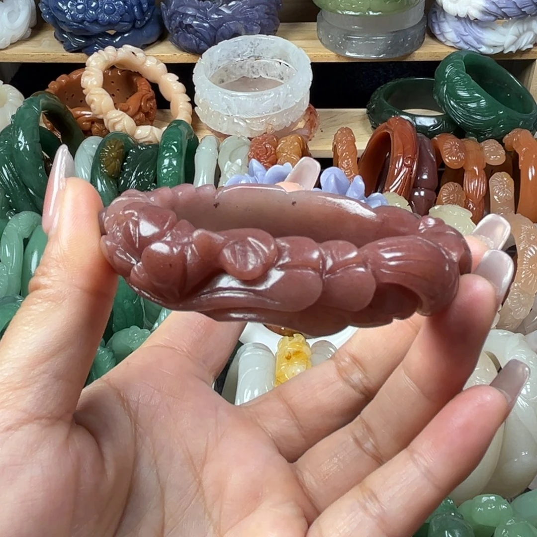 石英质玉未镶嵌纯手工雕刻手镯