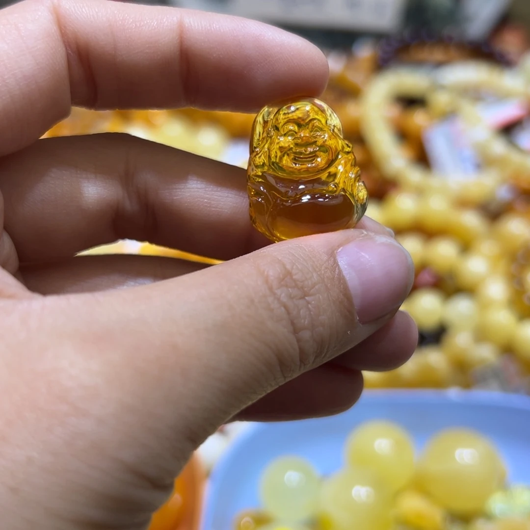 琥珀珠宝奇石未镶嵌