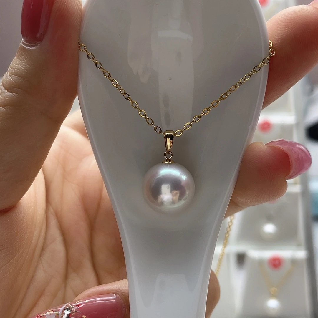 淡水珍珠18K金镶嵌颈饰