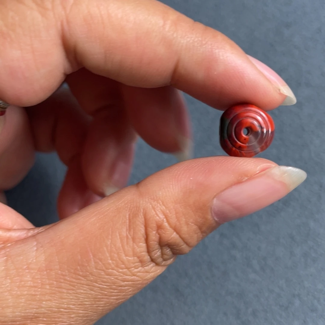 南红玛瑙未镶嵌颈饰10.5×10.8×6.4mm