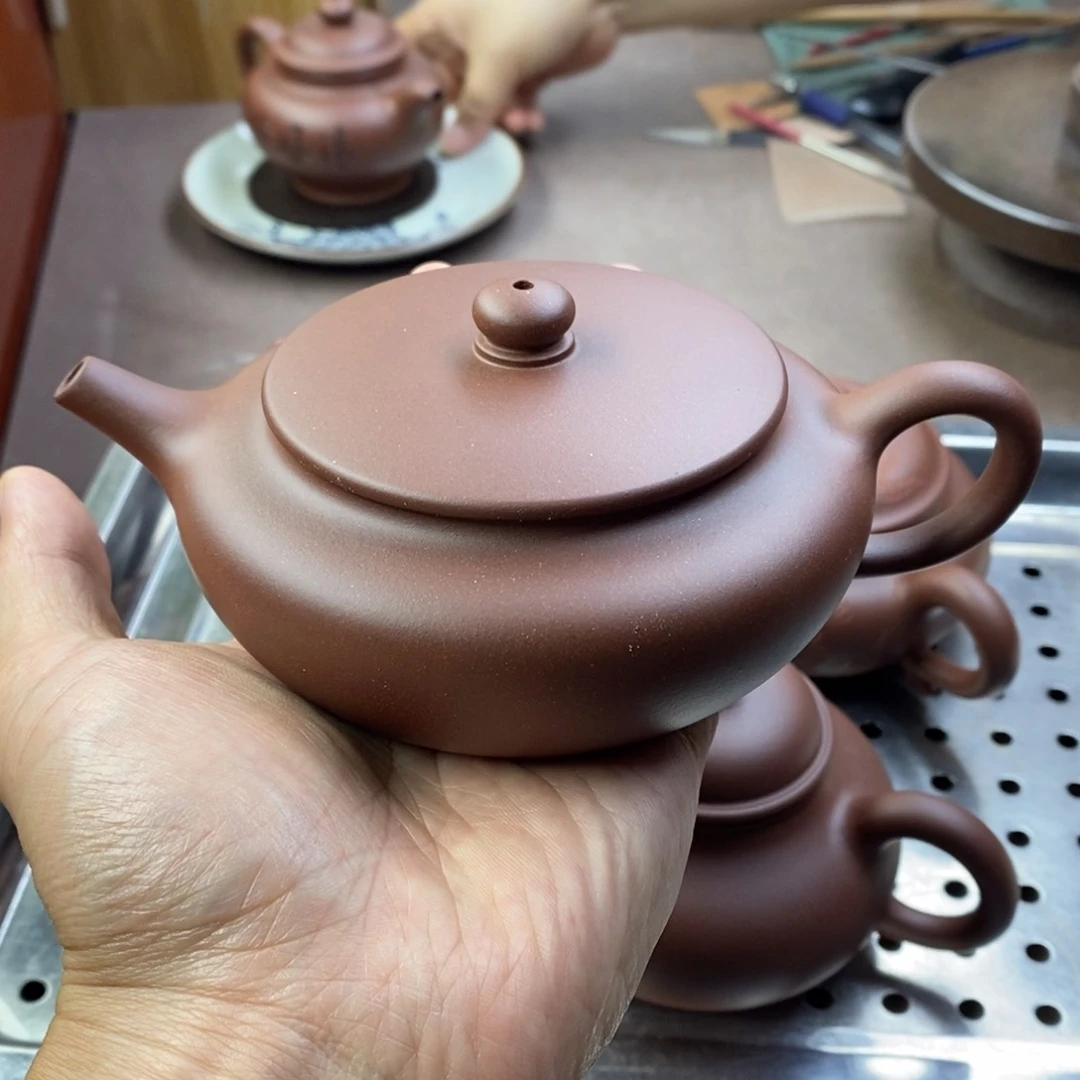茶壶紫砂扁晨容量230毫升左右
