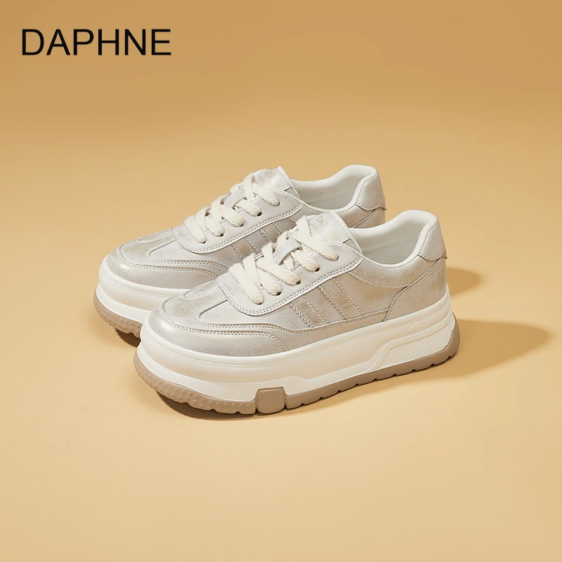 达芙妮2025春季新款幻彩小白鞋板鞋防滑轻便软底厚底增高百搭女鞋