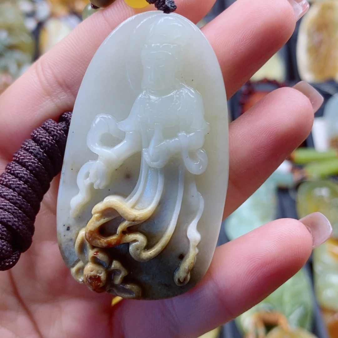 ～***～未镶嵌蛇纹石玉颈饰