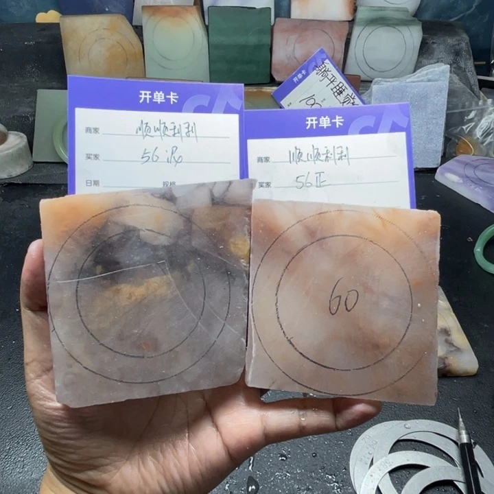 顺***利未镶嵌手镯石英质玉（金丝玉）定制手镯