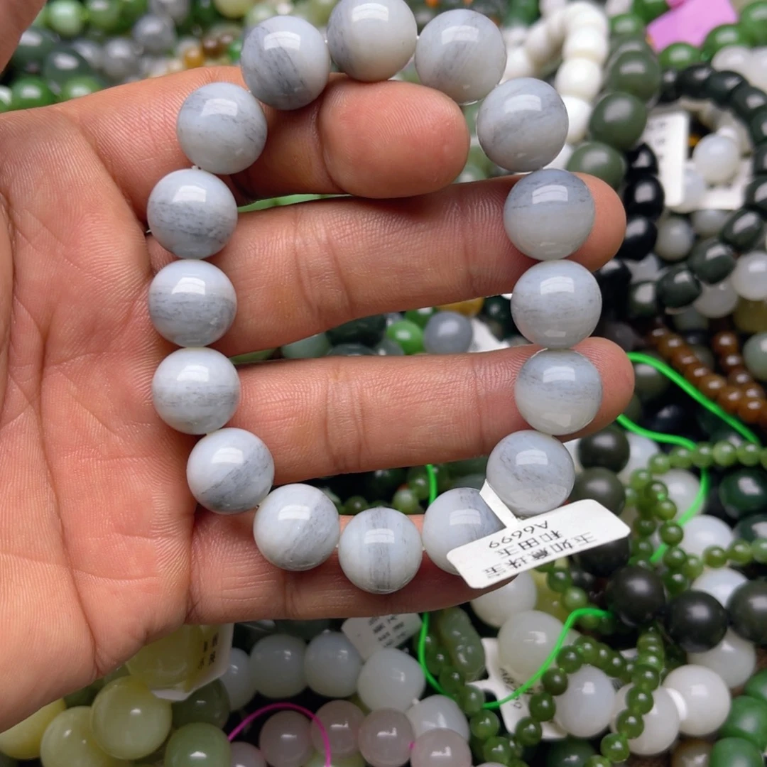 和田玉未镶嵌手链