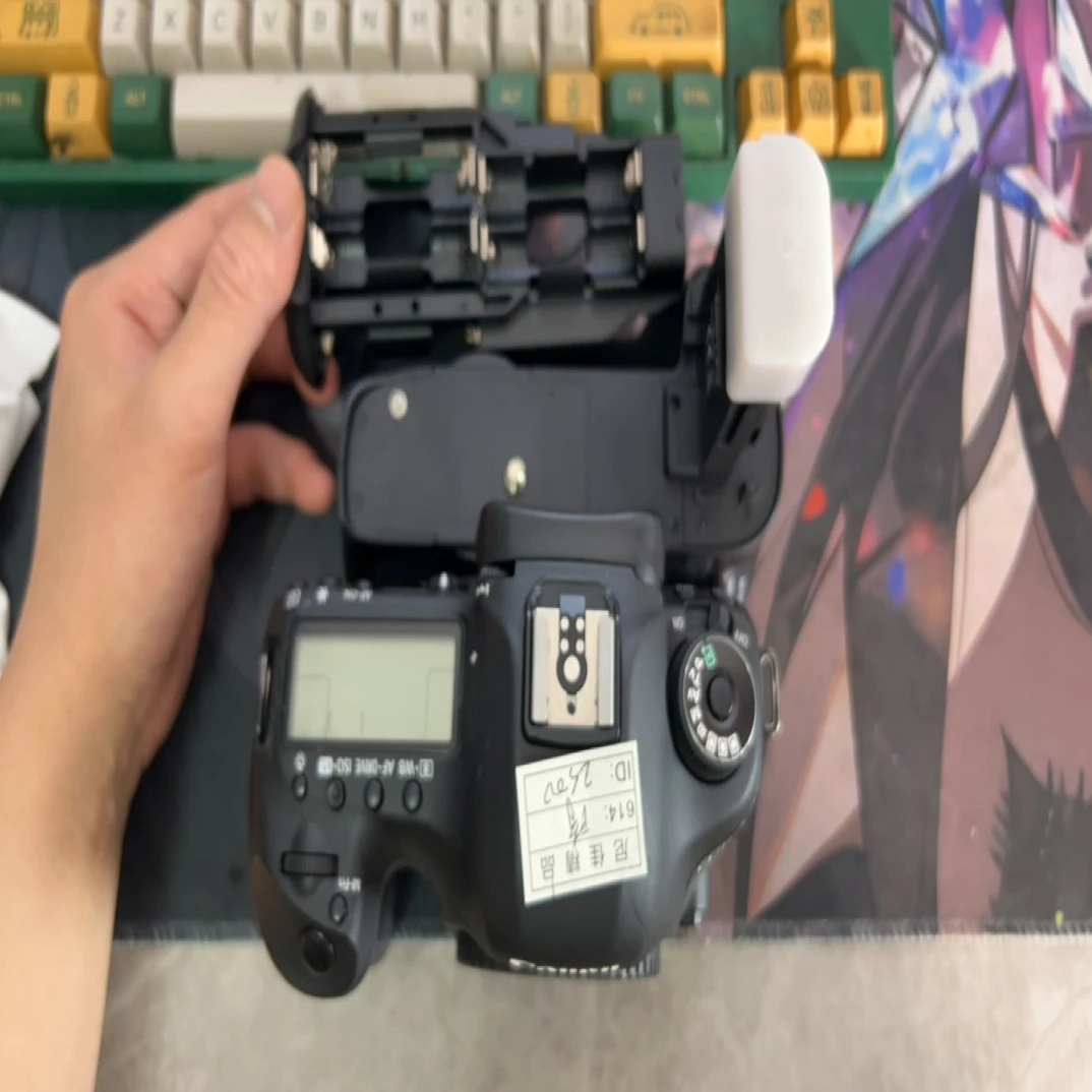 9新 Nikon/尼康 卡口 二手单反相机/镜头（无配件）