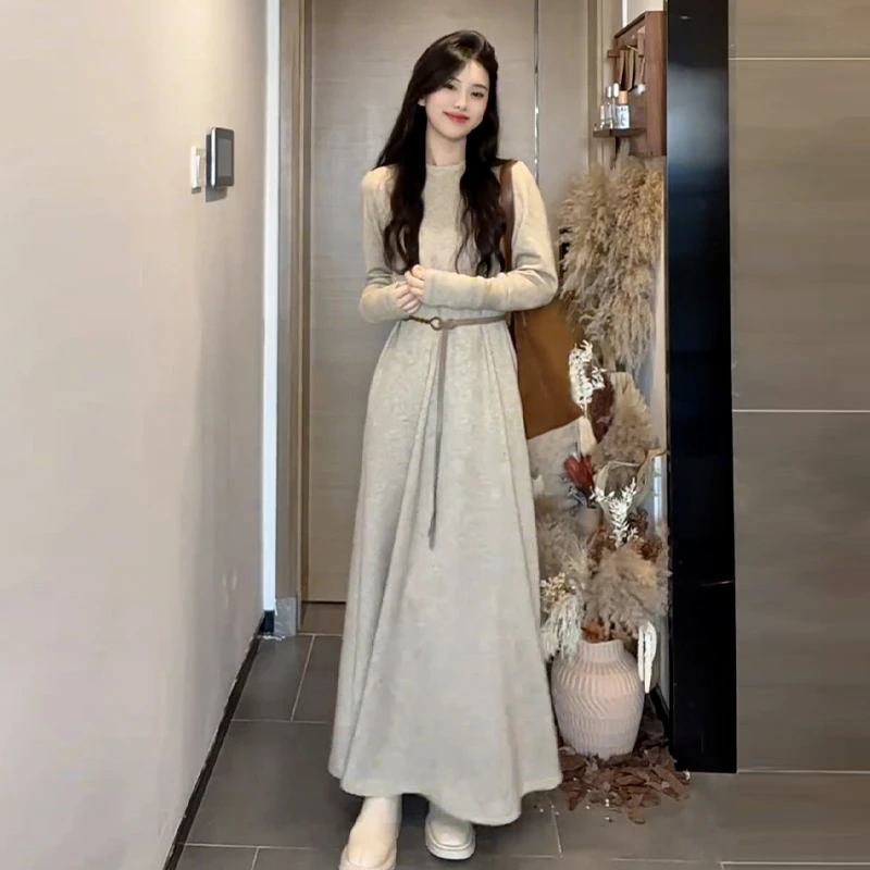 9073过新年战袍长裙针织内搭连衣裙子女秋冬季2025新款长款毛衣裙