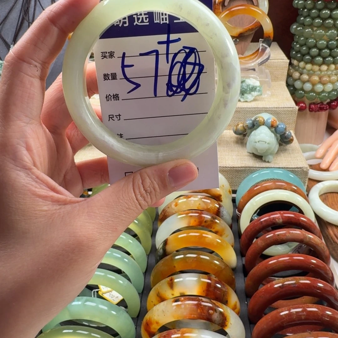 蛇纹石玉未镶嵌手镯7543