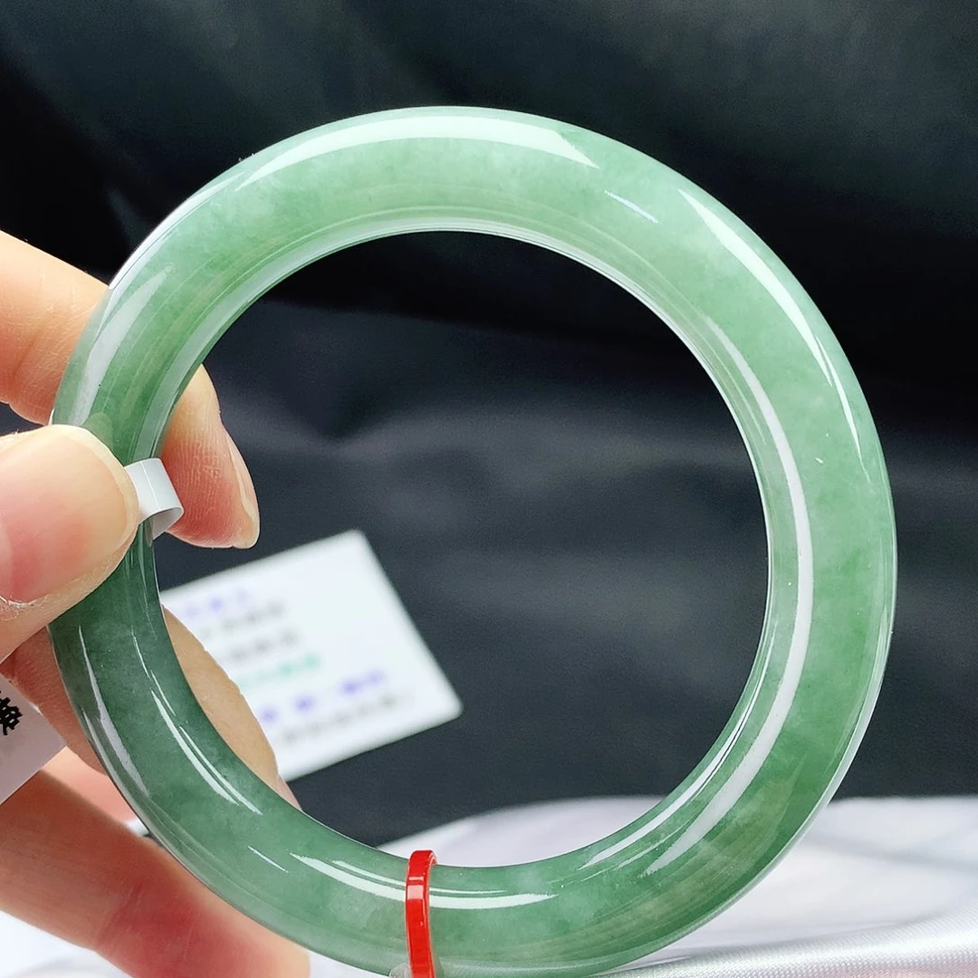 翡翠手镯未镶嵌57胖