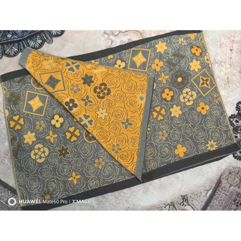 路易玫瑰52*78纱布舒适柔软枕巾