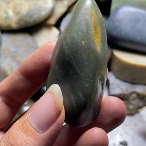 未镶嵌和田玉（糖玉）挂件