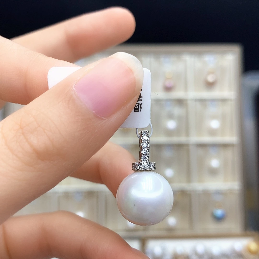 淡水珍珠合金颈饰