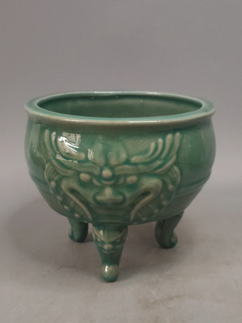 汝窑兽头香炉，口直径12.8cm，高11cm，老汝瓷，旧藏，喜欢的来