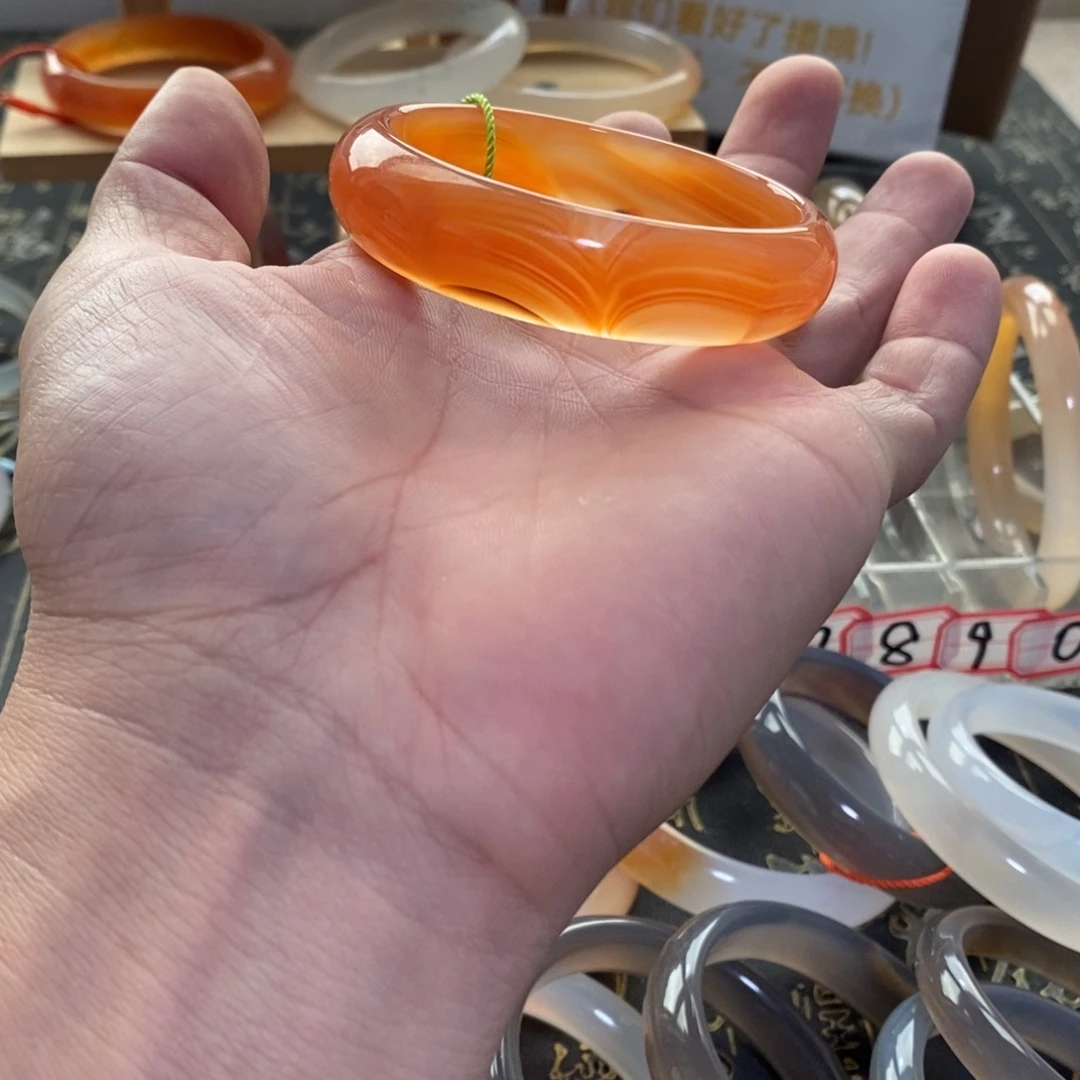 手镯玛瑙/玉髓未镶嵌