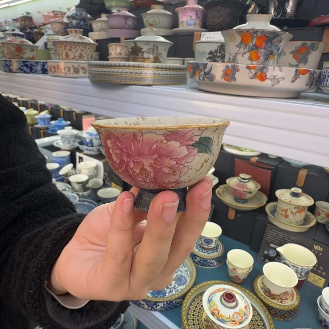 当代艺术展等活动中