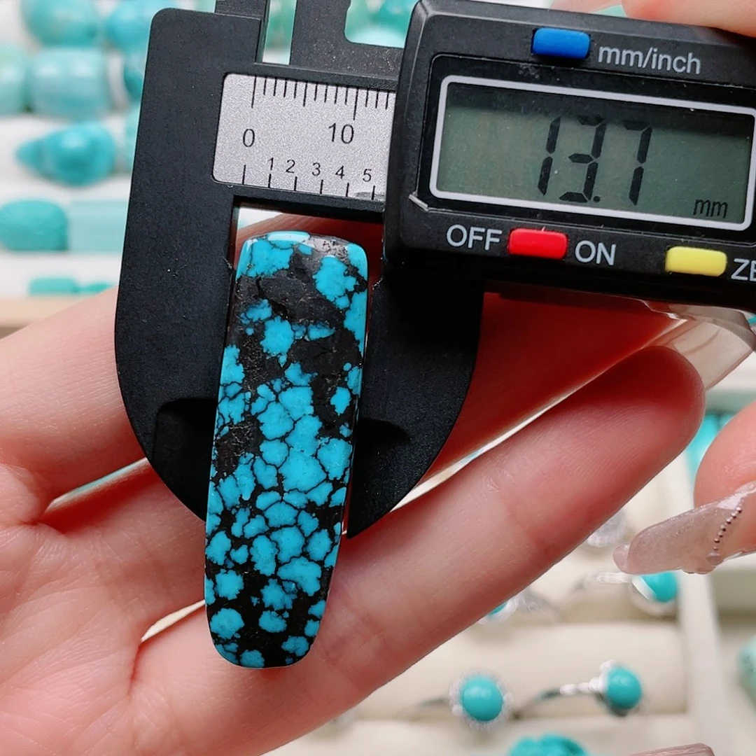 绿松石原矿未镶嵌