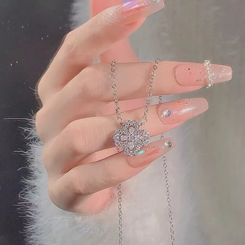 钛钢项链 海蓝项链花朵纯欲锁骨链菱花高级质感配饰