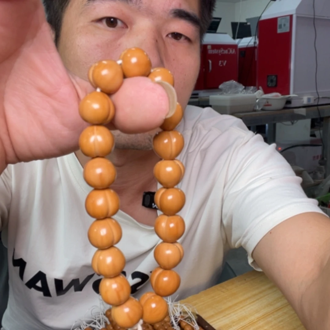 【闪购商品】吊坠猴头核桃皮桃手持