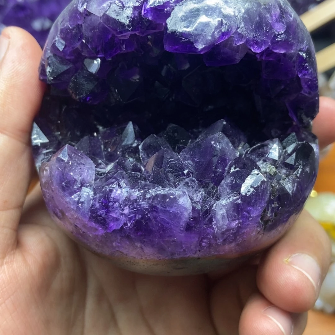 未镶嵌水晶大型摆件（非配饰）