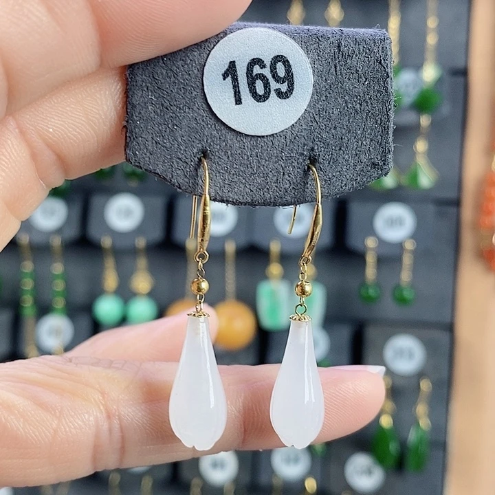 和田玉18K金镶嵌耳饰