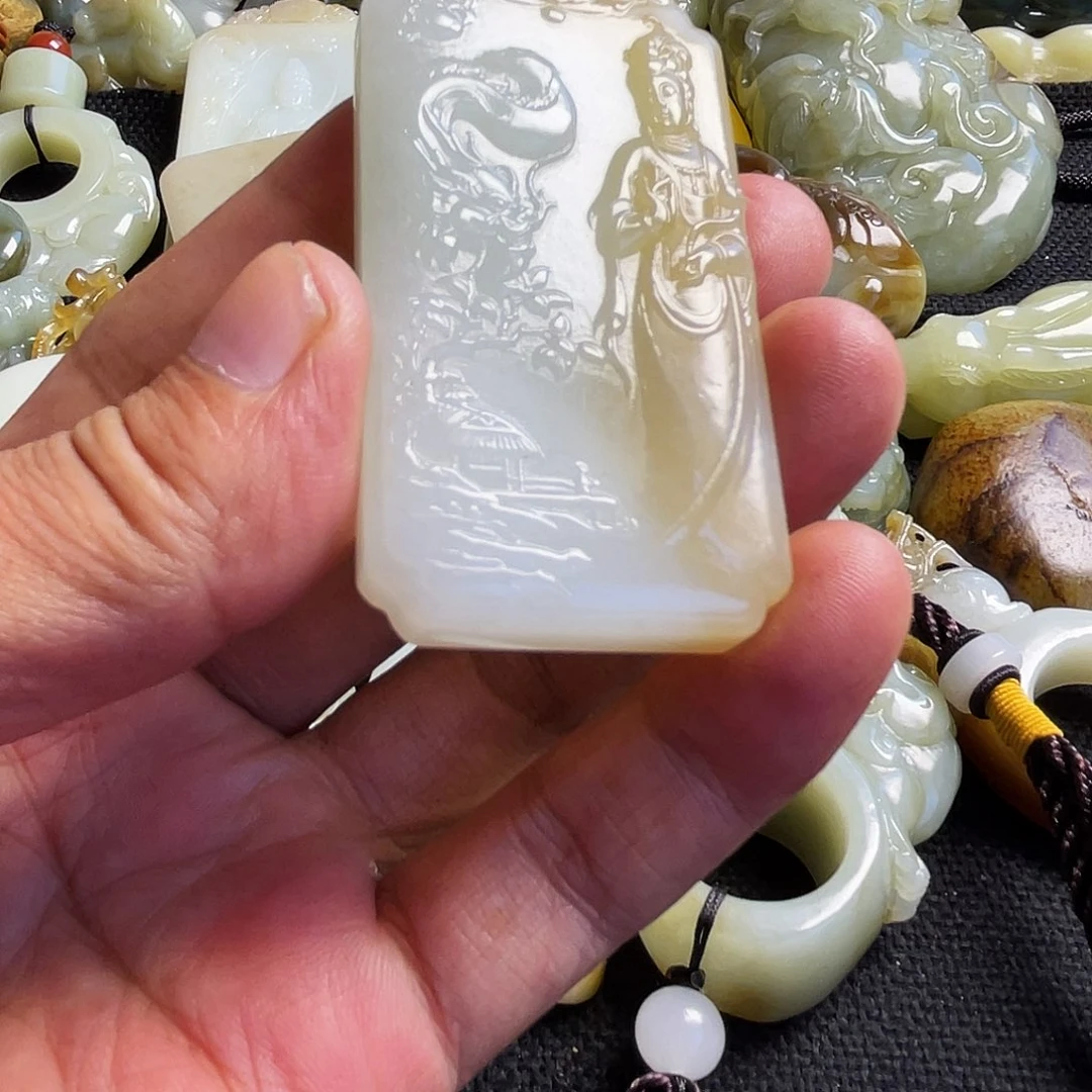 倔***9和田玉未镶嵌吊坠(不含链)