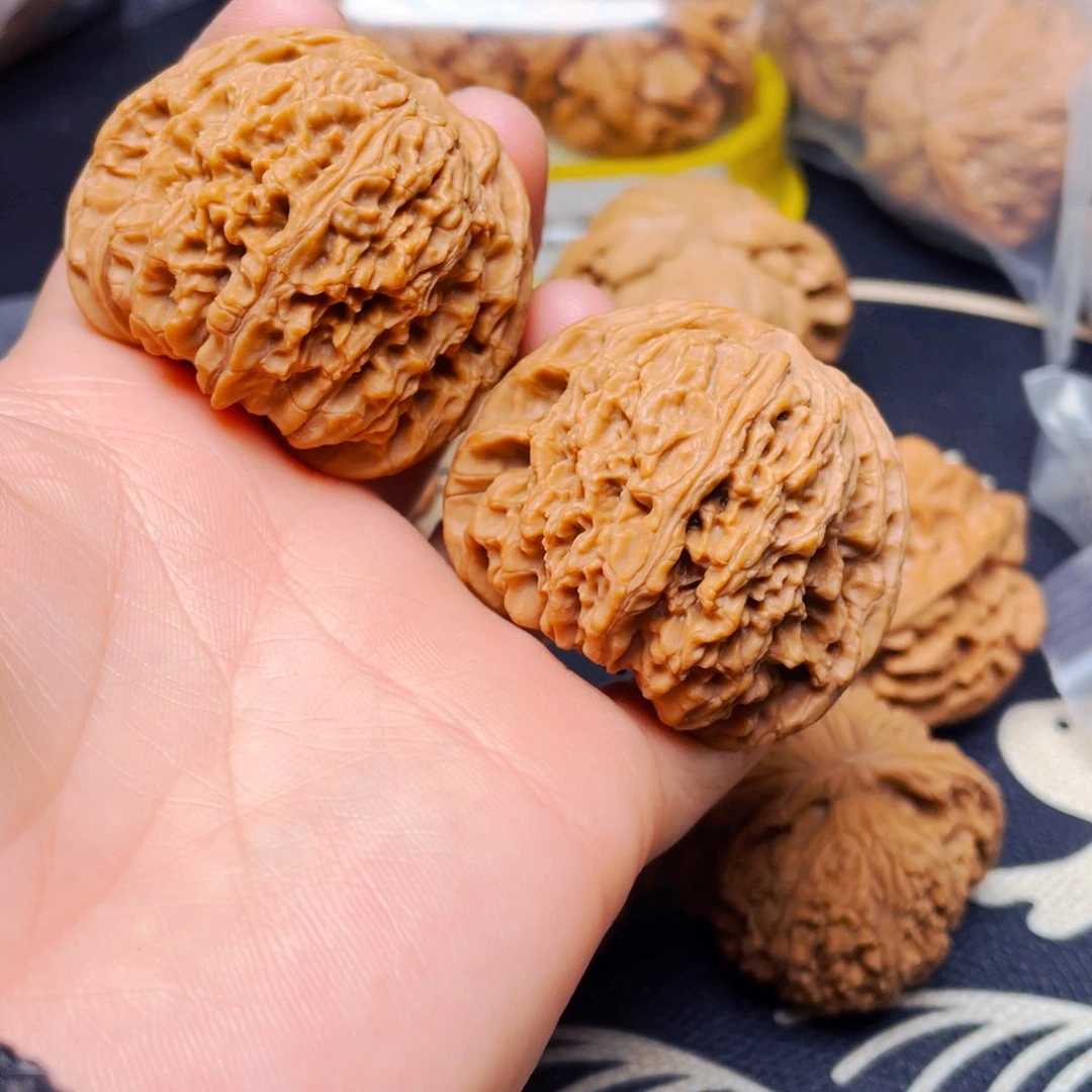 吊坠文玩核桃南疆石