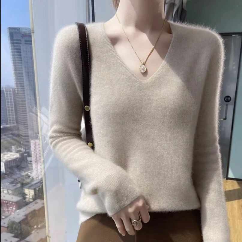 鄂尔多斯市100%羊绒衫女V领无缝一线成衣宽松百搭打底衫潮牌时尚