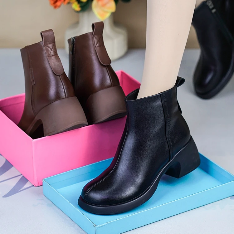 S507228冬季新款真皮粗跟加绒短靴女保暖马丁靴简约舒适轻底棉靴