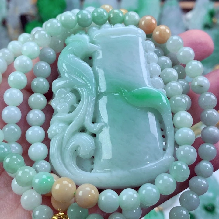 翡翠未镶嵌吊坠(不含链)