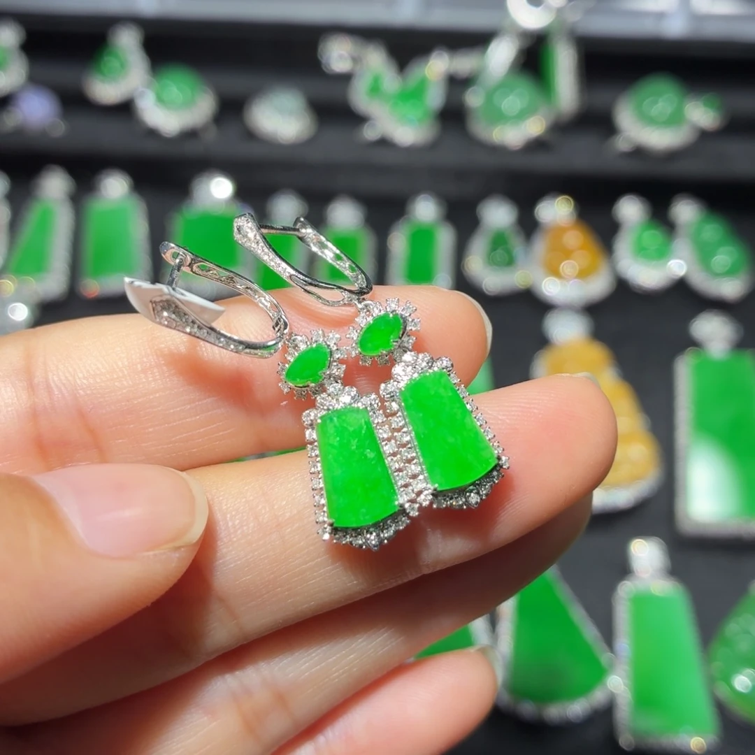 翡翠18K金镶嵌吊坠(不含链)翡翠