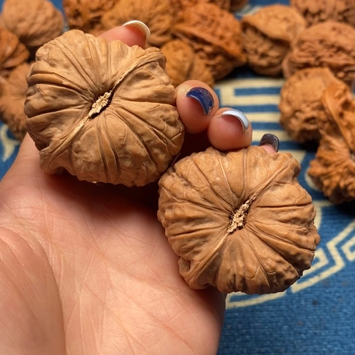 两***界吊坠文玩核桃南瓜