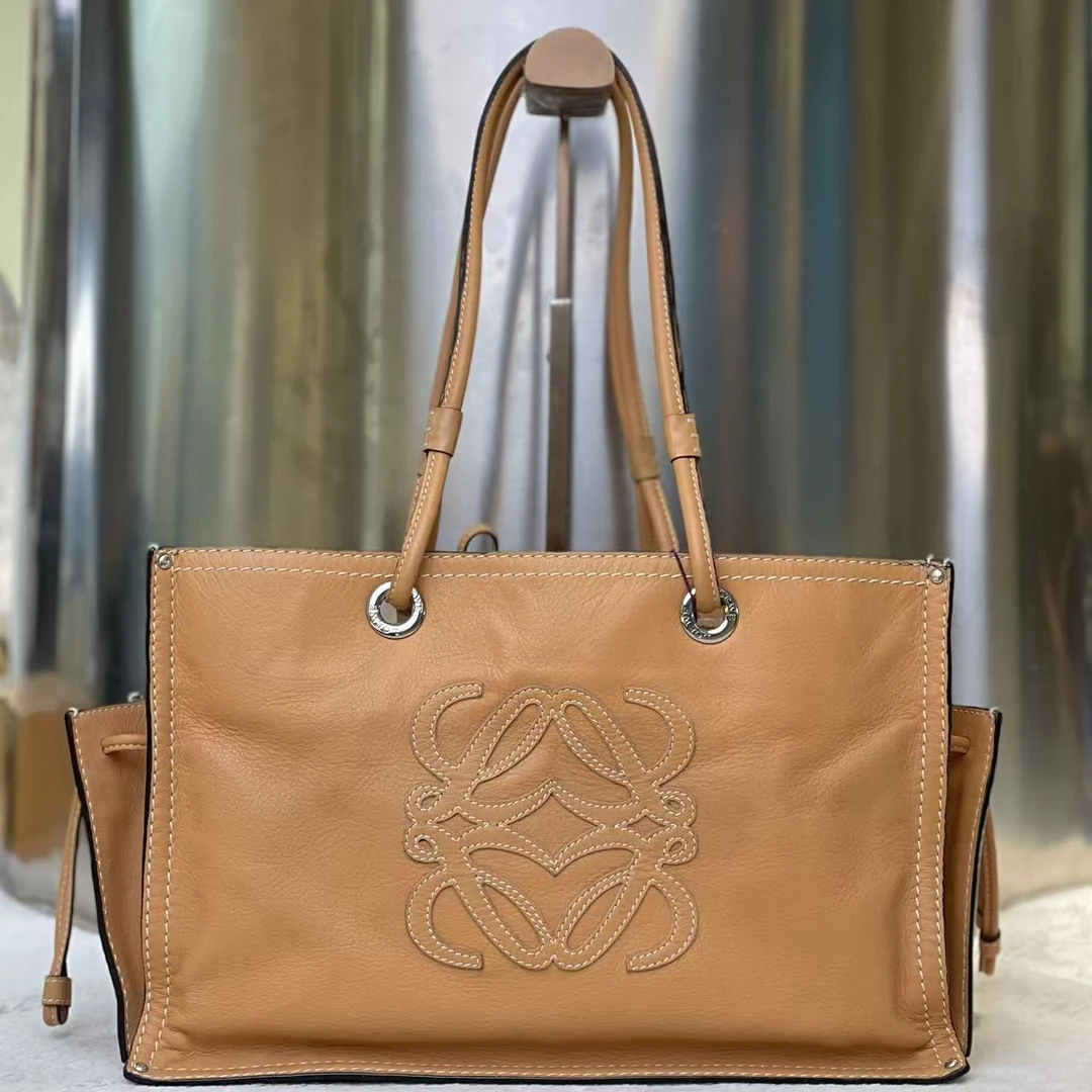 99新 LOEWE/罗意威 古有98新罗意威焦糖双面托特包5041
