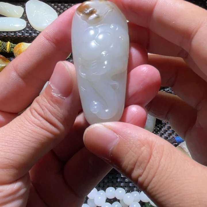 和田玉未镶嵌颈饰Z****.