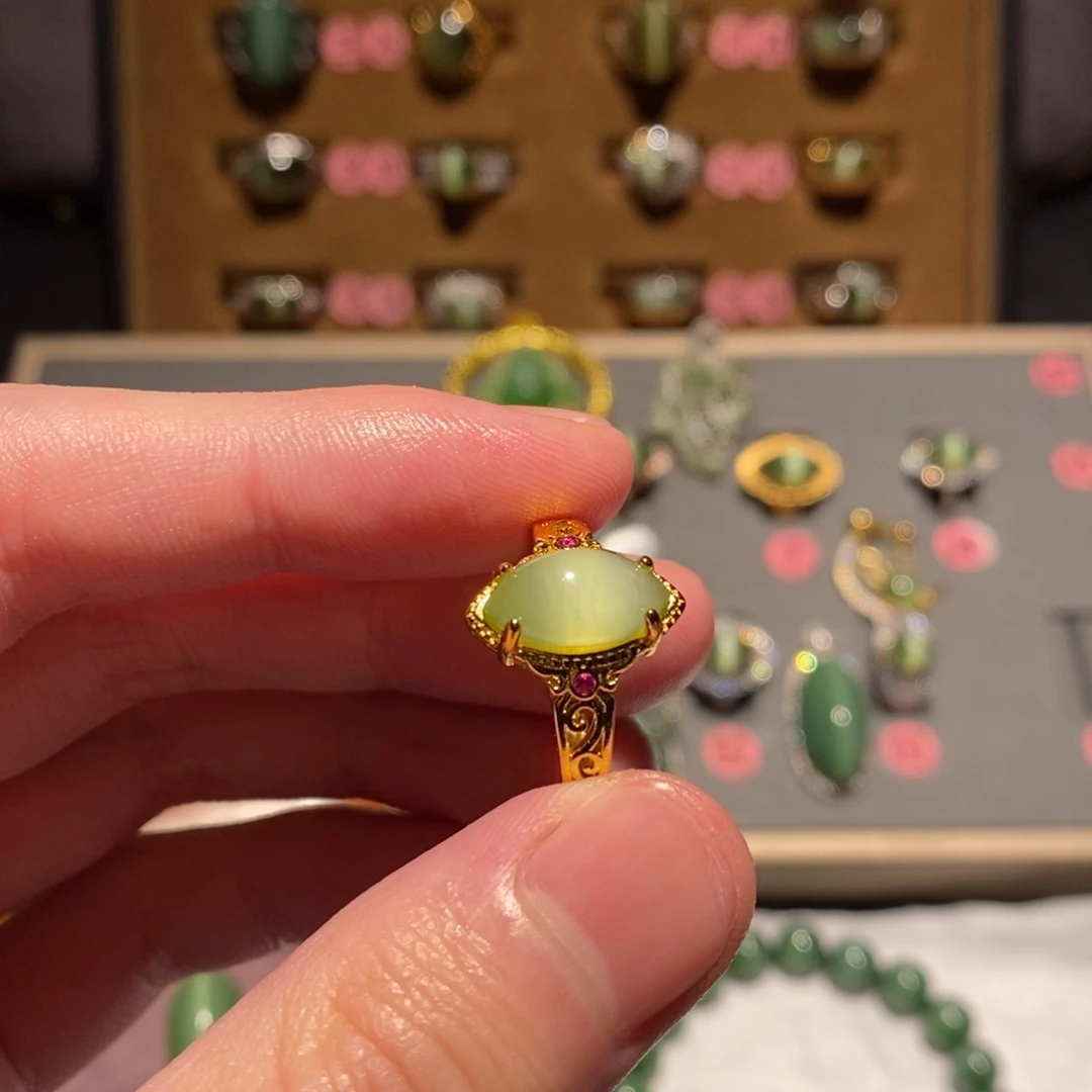 和田玉未镶嵌戒指