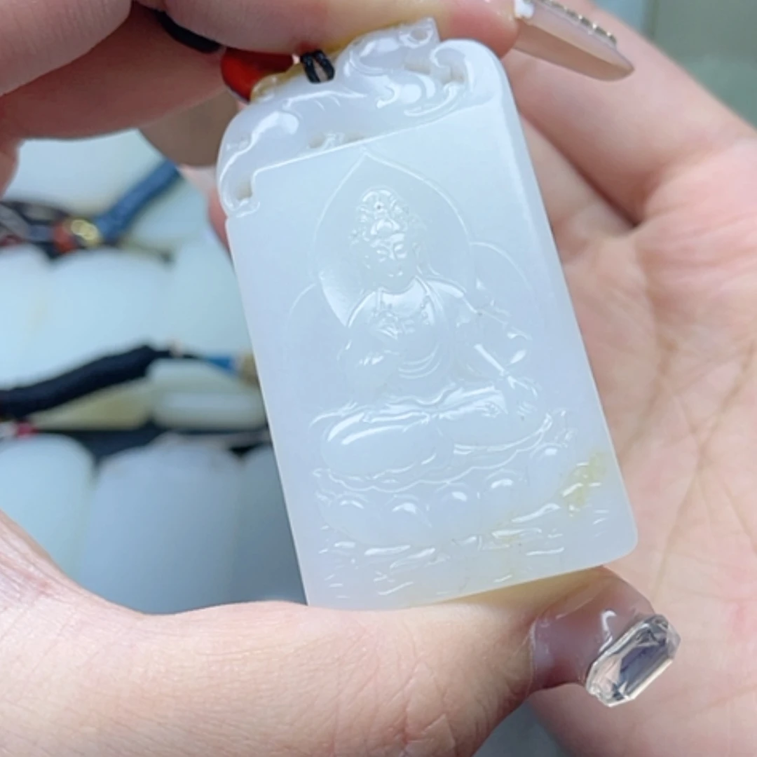 【闪购商品】颈饰未镶嵌和田玉