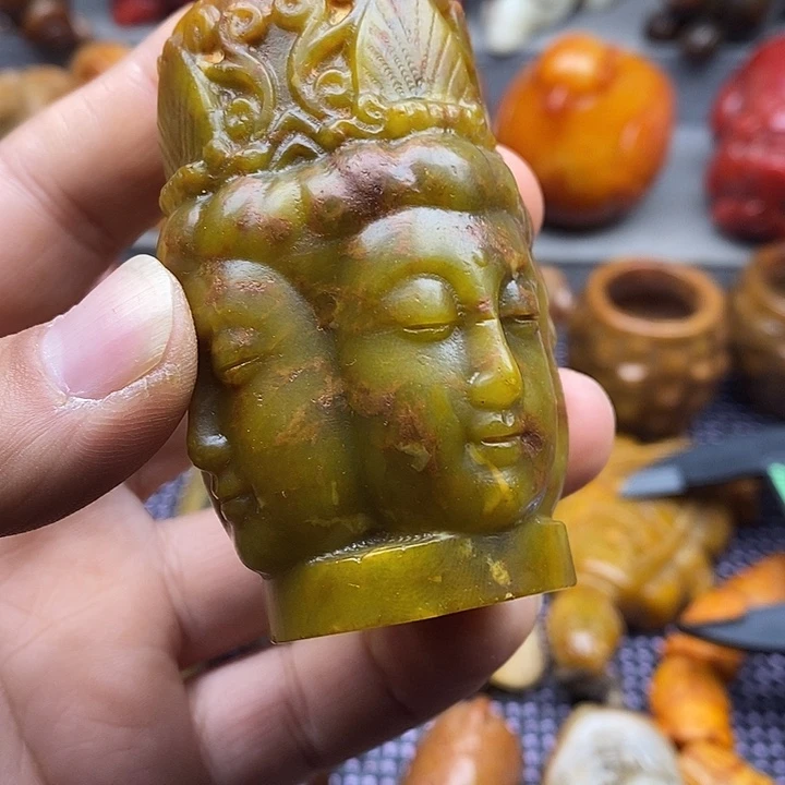 未镶嵌蛇纹石玉颈饰