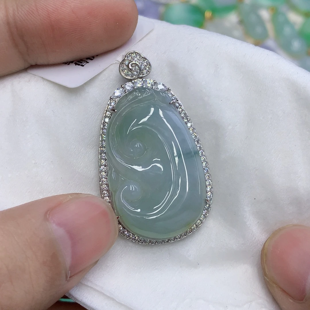 翡翠银S925镶嵌颈饰翡翠