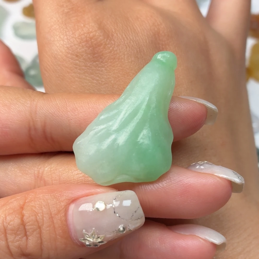 定制翡翠未镶嵌白菜