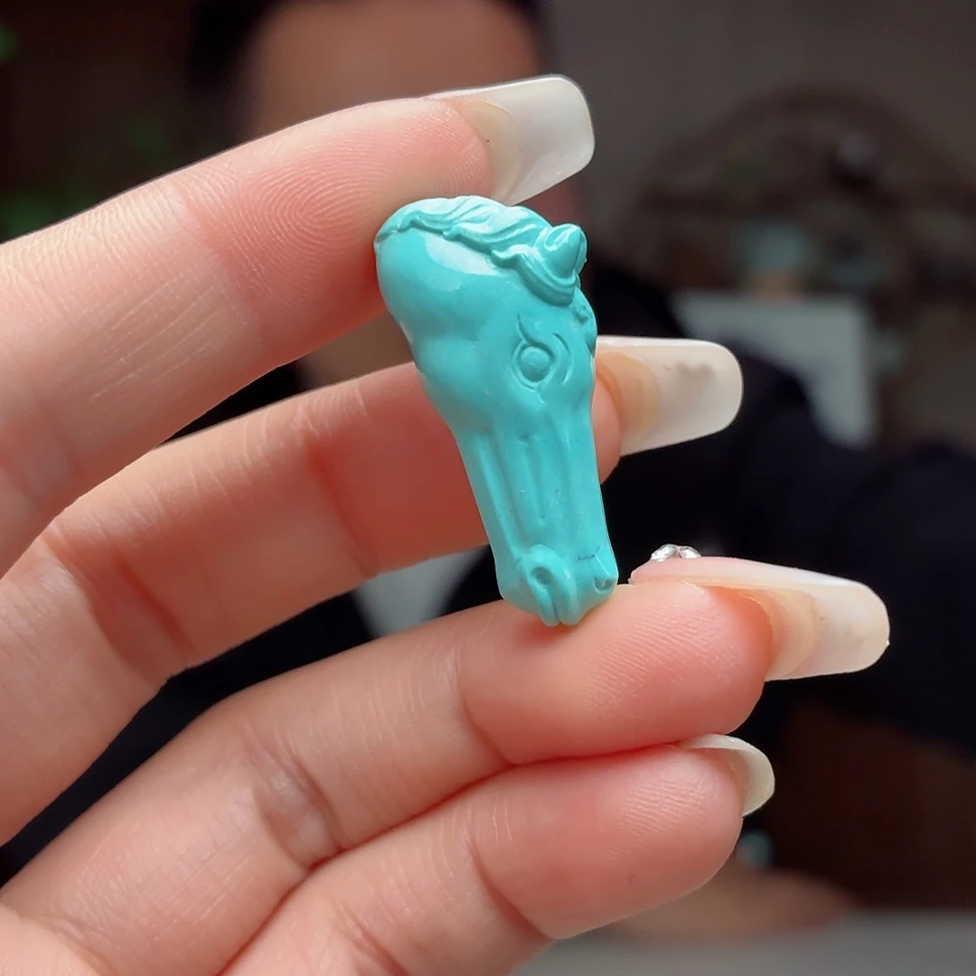 平***心绿松石未镶嵌珠宝奇石