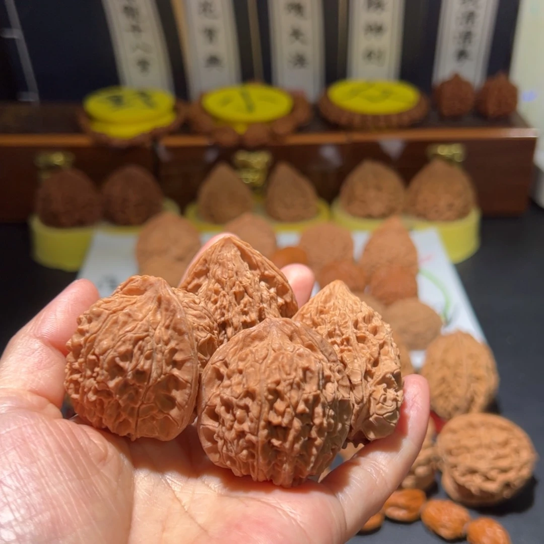 文玩核桃把件青*天荒石，陪嫁无名