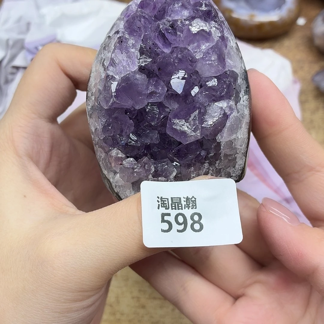 未镶嵌水晶大型摆件（非配饰）